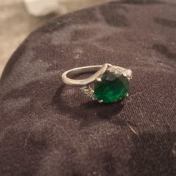 Green Emerald Diamond 14k Ring Size 7