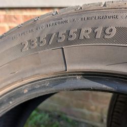 Tires 235 55R 19