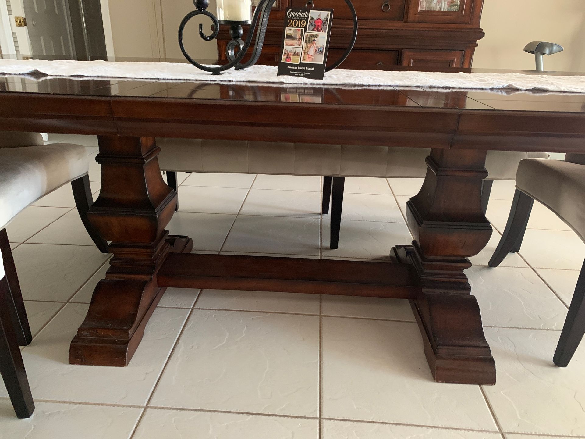 Dining room table