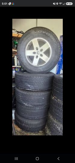 2014 Jeep Wrangler tires/rims