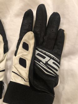 Batting Gloves - Girls Youth Large - Excellent Condition
