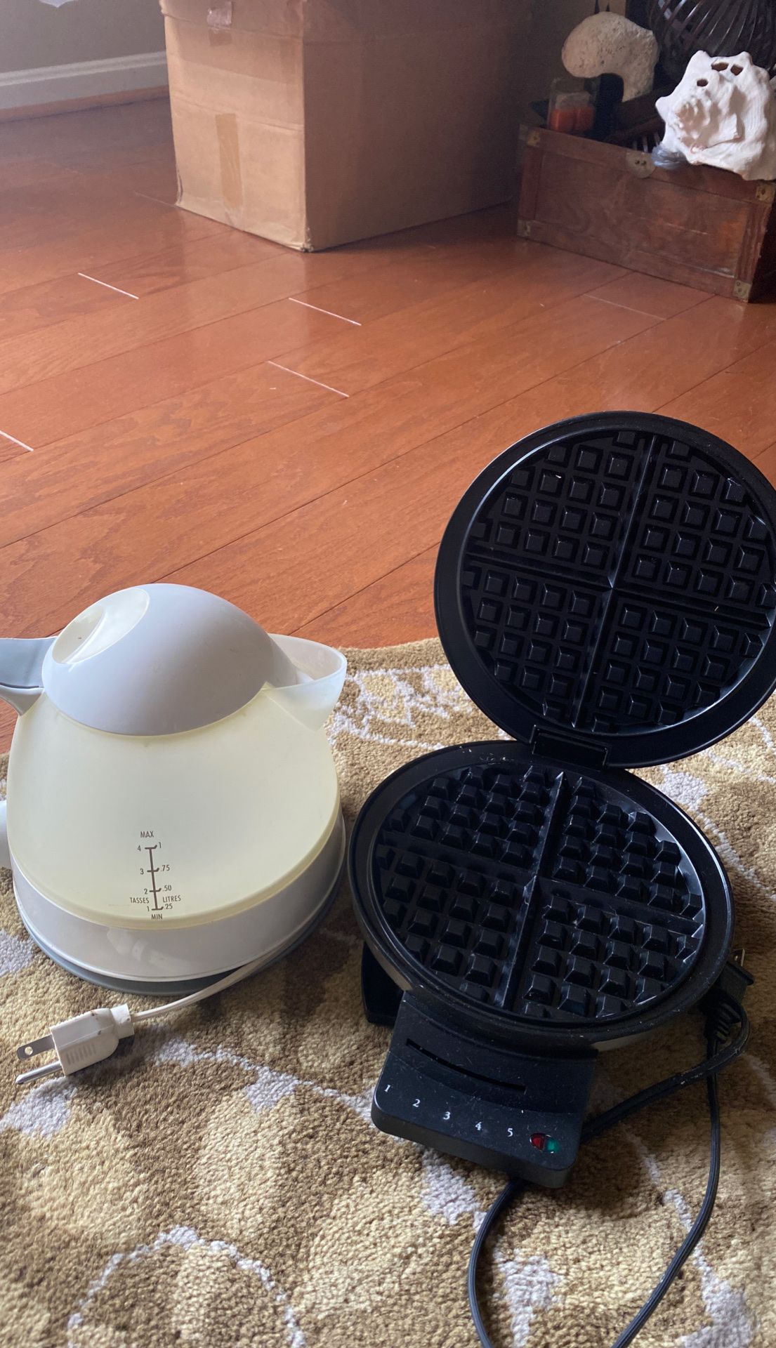 Electric kettle and waffle maker