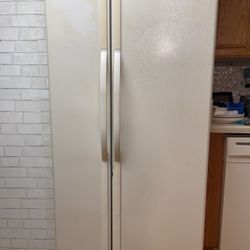 Kenmore Refrigerator 