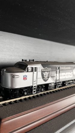 Oakland Raiders Express - Display Train Set