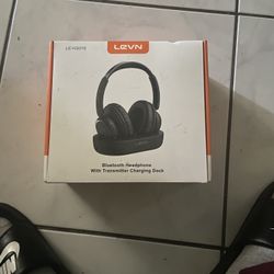 LEVN LE-HSO18 Bluetooth Headphone with Transmitter Charging Dock