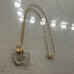 Avon Vintage Frosted Apple Pendant Long Goldtone Necklace Womens Jewelry Estate