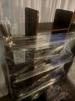 Beautiful computer chair / book shelf and white gold table