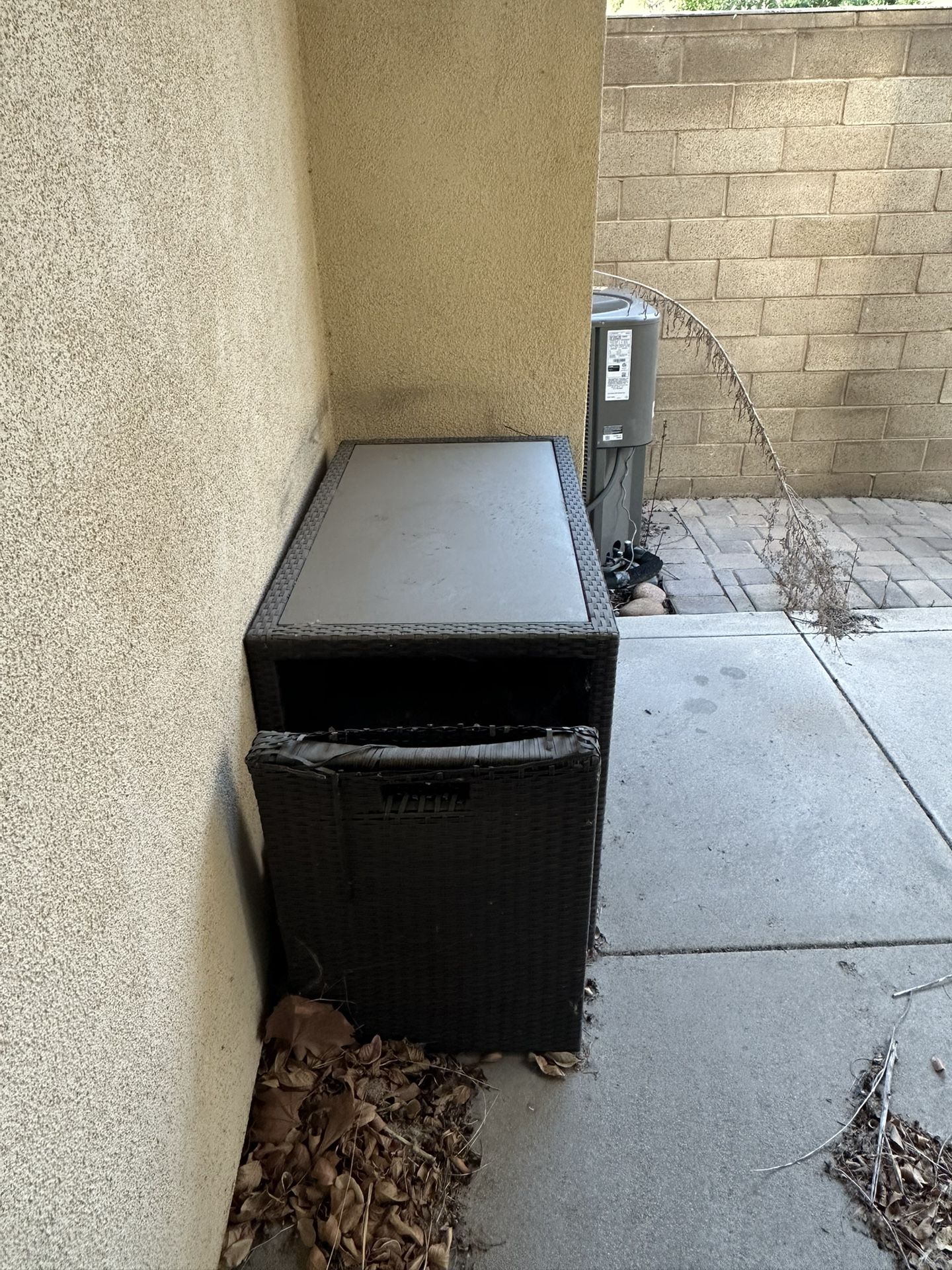 FREE PATIO WICKER SET