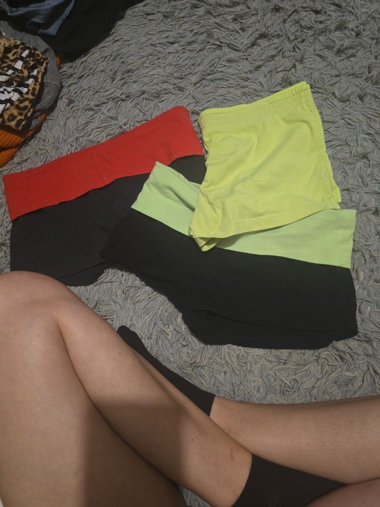 Woman's Shorts