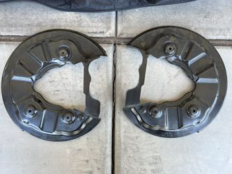 Rear Brake Splash Shields for VW Golf R