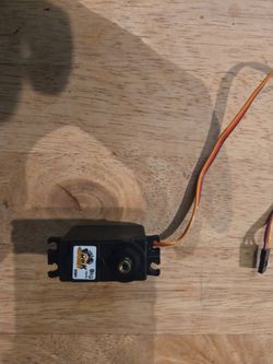 Dhk servo 1:10 Scale Age 17+
