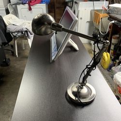 $60.00….COMPUTER DESK ….( FREE LAMP ) Size 63x24… ( Looks Like Brand New ) 