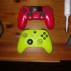 Xbox Series X/S Controller And Ps4 Controller 30 $ Each