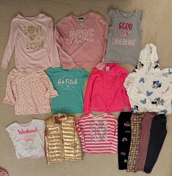 Girls. Clothes size 10/12 (LIKE NEW)