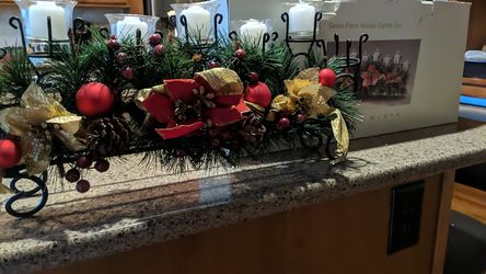 Seven piece holiday candle set