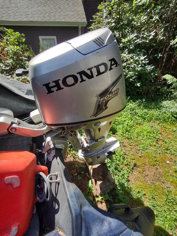2004 Honda 25/4 Stroke Motor With Trailer And Dingy