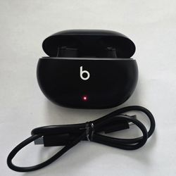 Beats Noise Canceling Studio Buds True Wireless (Barely Used)