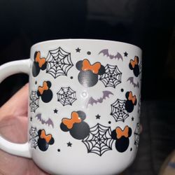 Minnie Mouse Halloween Cup 