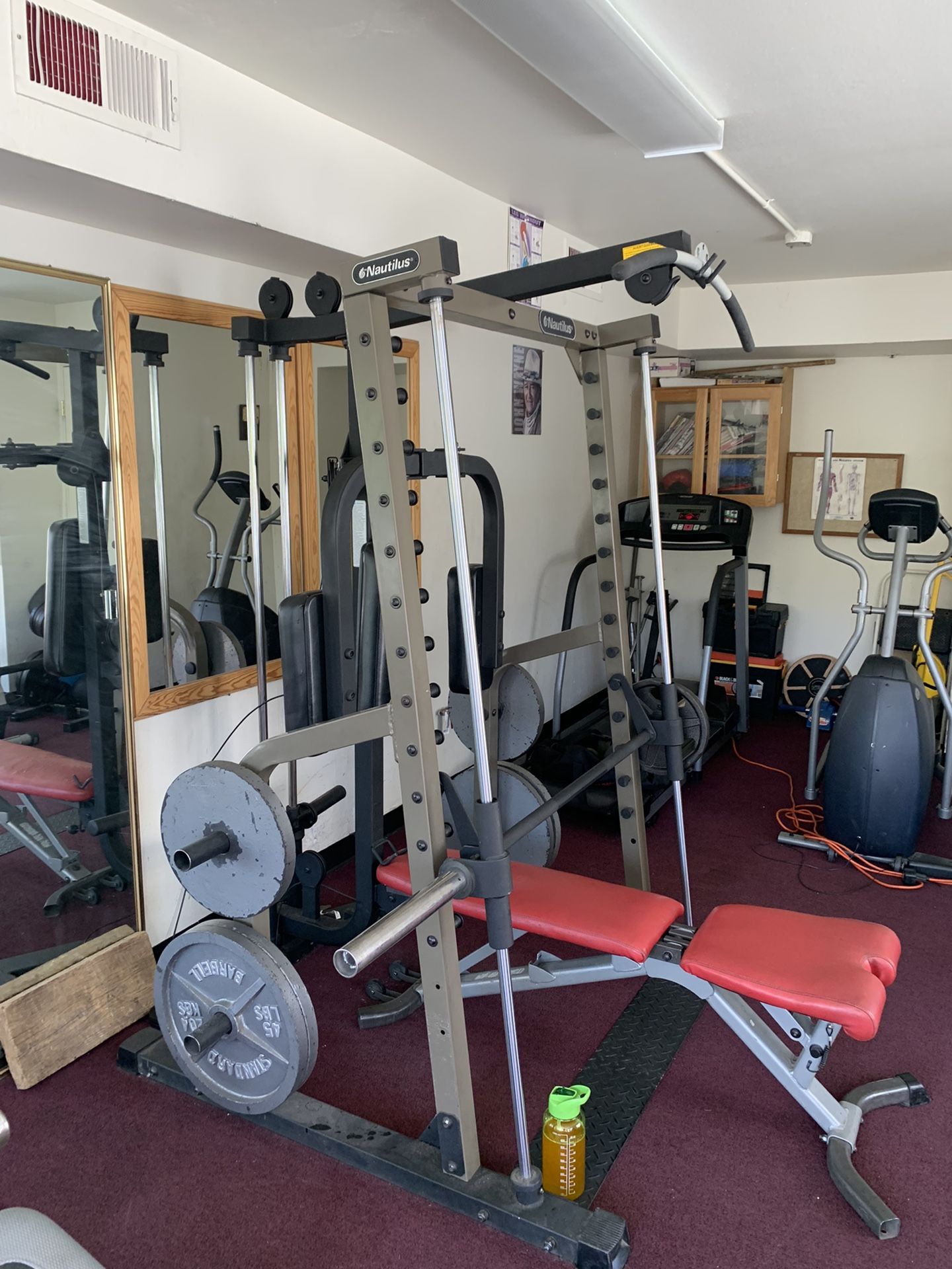 Gym equipment Nautilis work outside