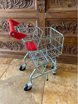 Melissa and Doug shopping cart