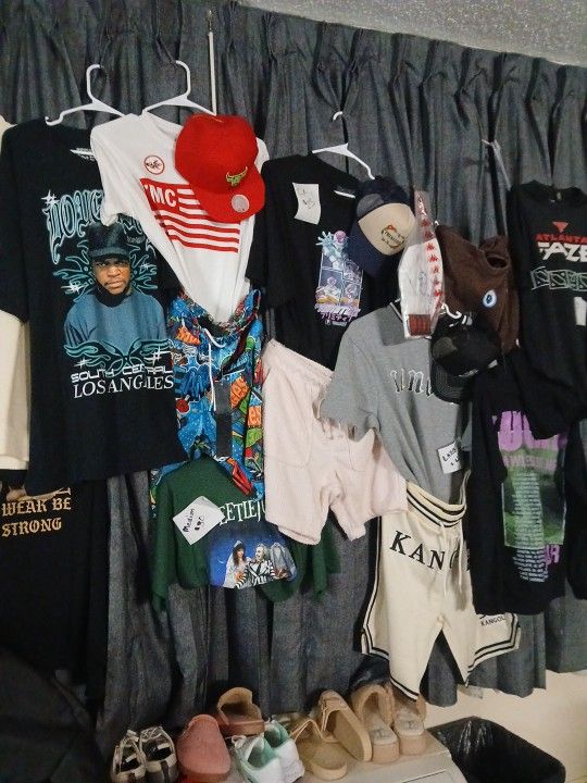 Authentic STREETWEAR