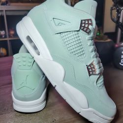 JORDAN 4 RETRO 'ABUNDANCE/SEAFOAM' (WOMEN'S) (2025) (NO BOX)