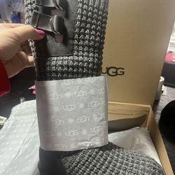 Ugg Boots Sizes 5, 6, 7