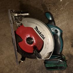 18V LXT Lithium-Ion Cordless 6-1/2 in. Lightweight Circular Saw and General Purpose Blade (Tool-Only)