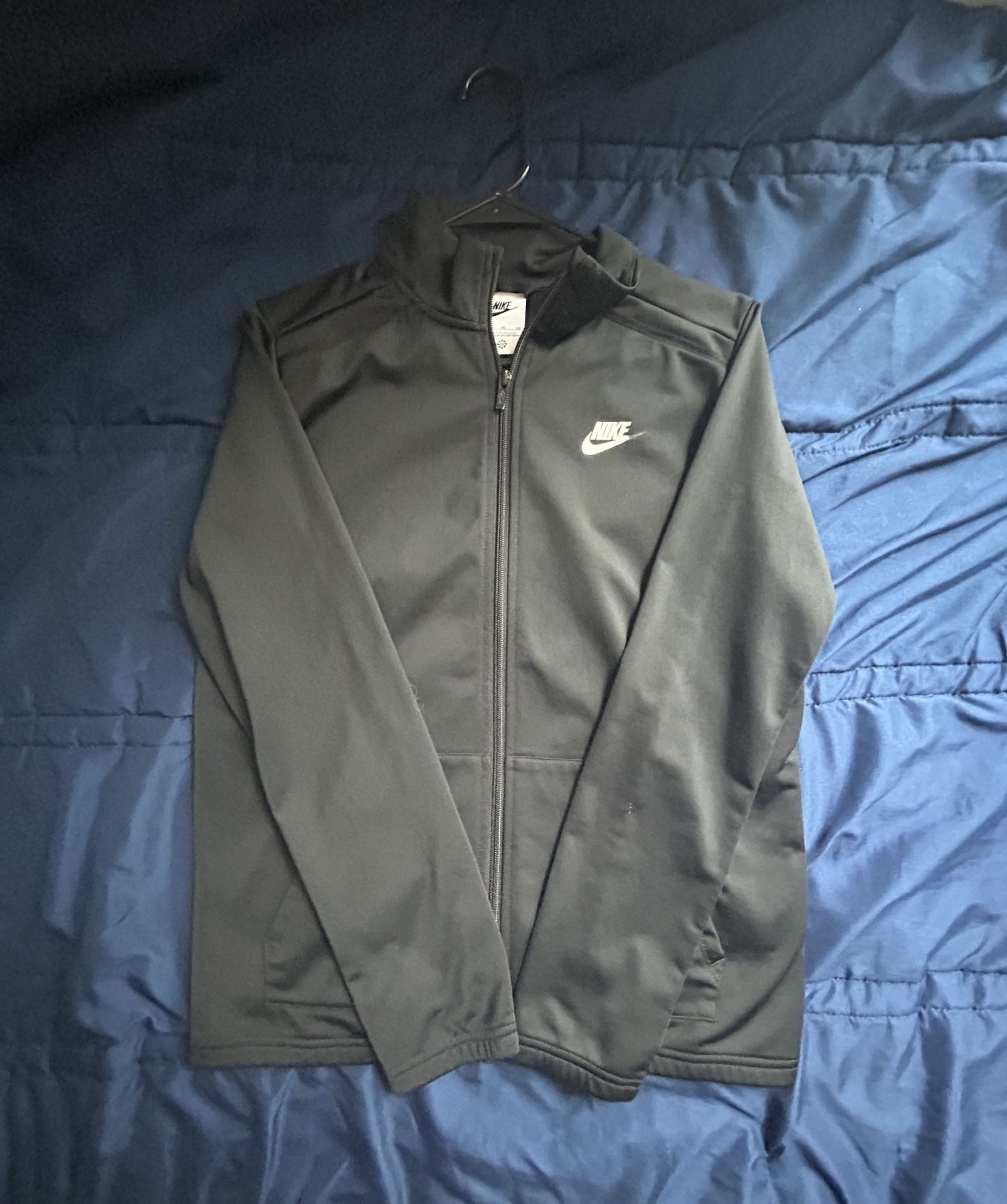 Nike Jacket Youth Unisex Large Black Sportwear Full Zip ( Pickup Marlton NJ )