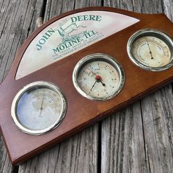 VTG- John Deere clock weather Station 