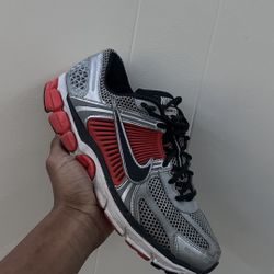 Nike vomero 5