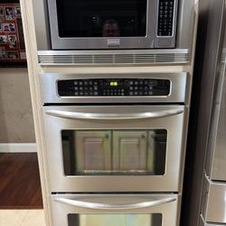 Frigidaire Double Wall Oven  - Professional Series Gallery