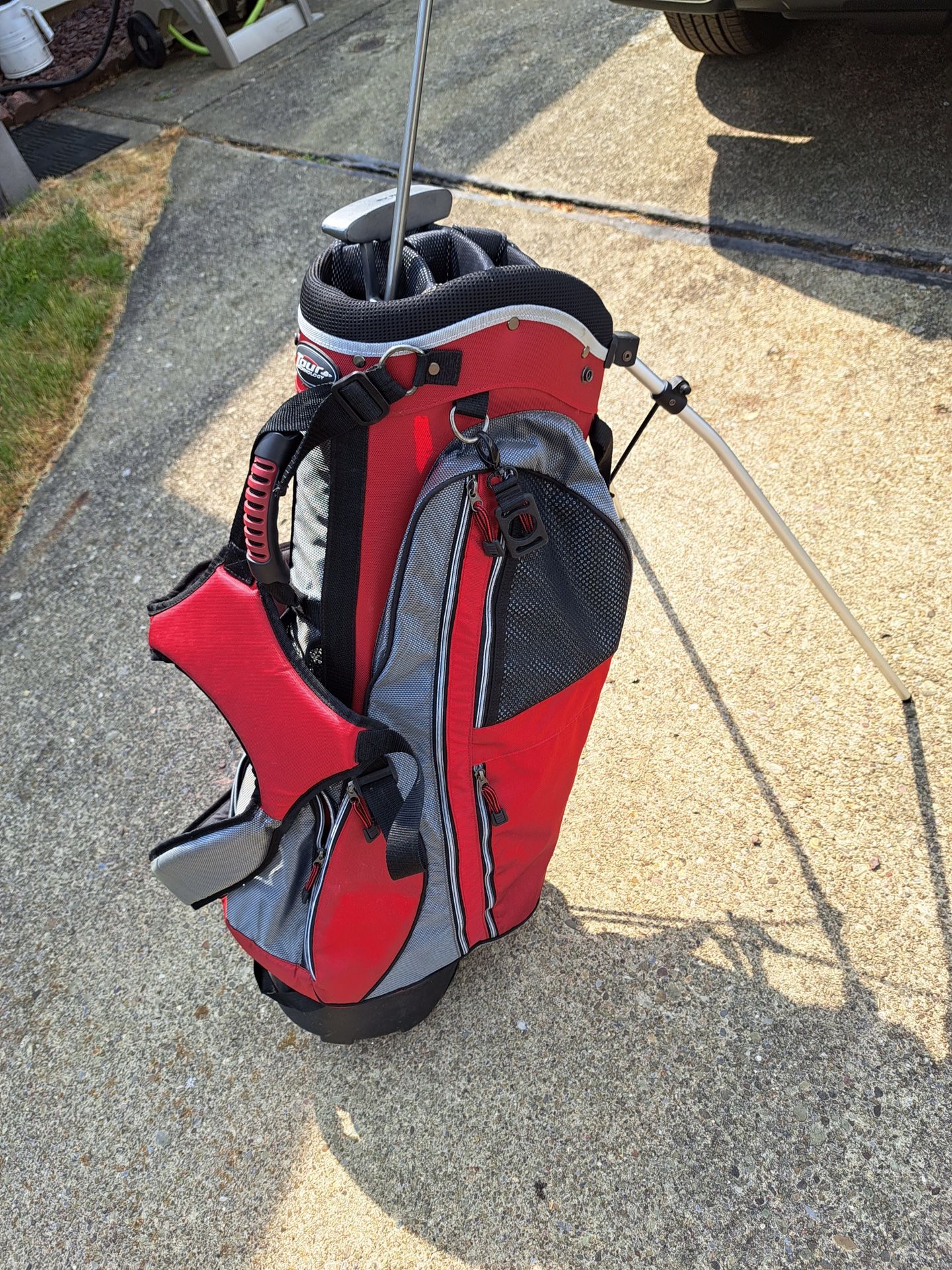 Golf Bag. (Carry)