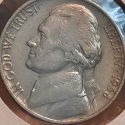 ☆1939 5c Jefferson nickel☆