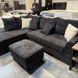 Black 2pc Section FREE OTTOMAN!!!