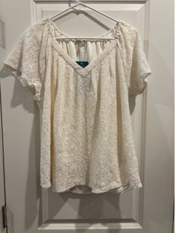 Cupio Women White Lace Top. Size XL. Brand New with Tag