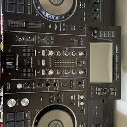 XDJ-RX2 Dj controller 