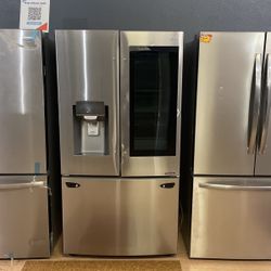 Full Depth Instaview Bottom Freezer Refrigerator‼️‼️