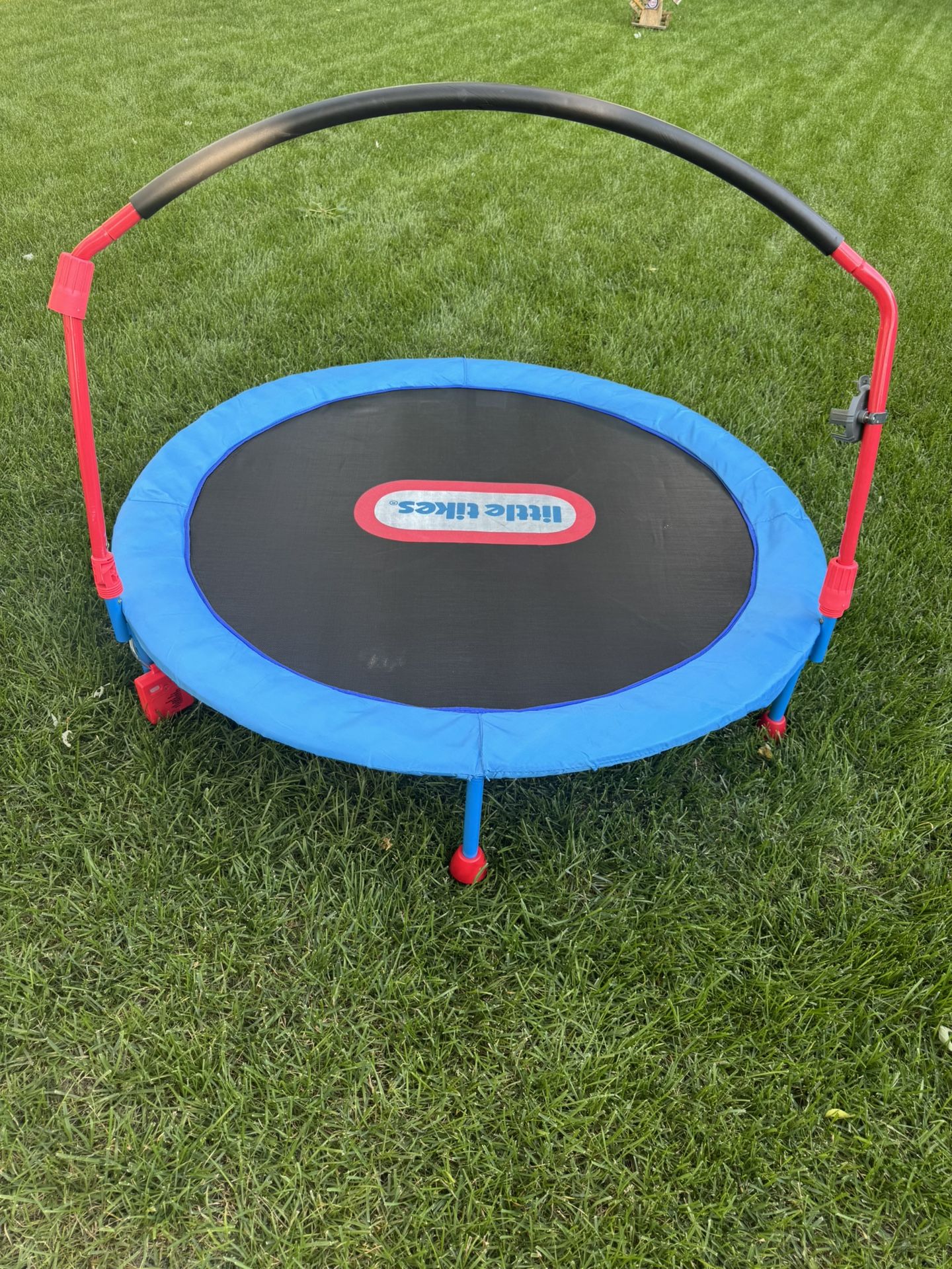 little tikes trampoline