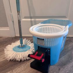 HURRICANE SPIN MOP WITH BUCKET
