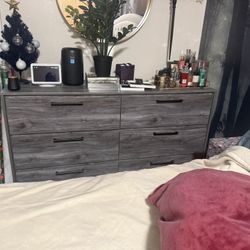 Bedroom Set 