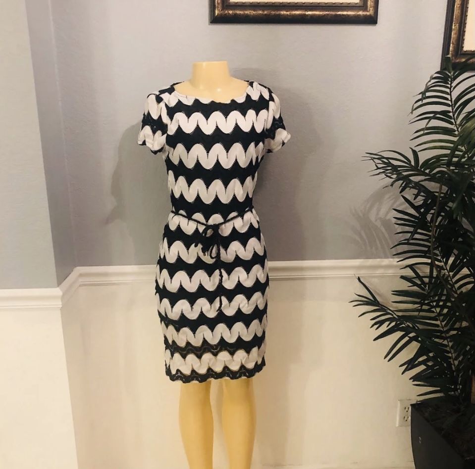 Tacera Sz M Women Dress