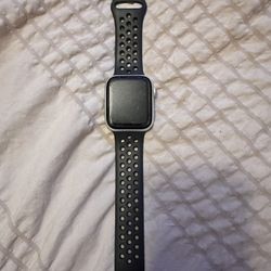 Apple Watch Series 5 44mm (AT&T)