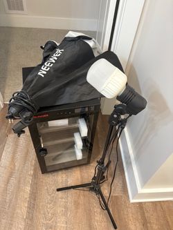 Neewer Photography Lighting Kit with Stand and Softboxes