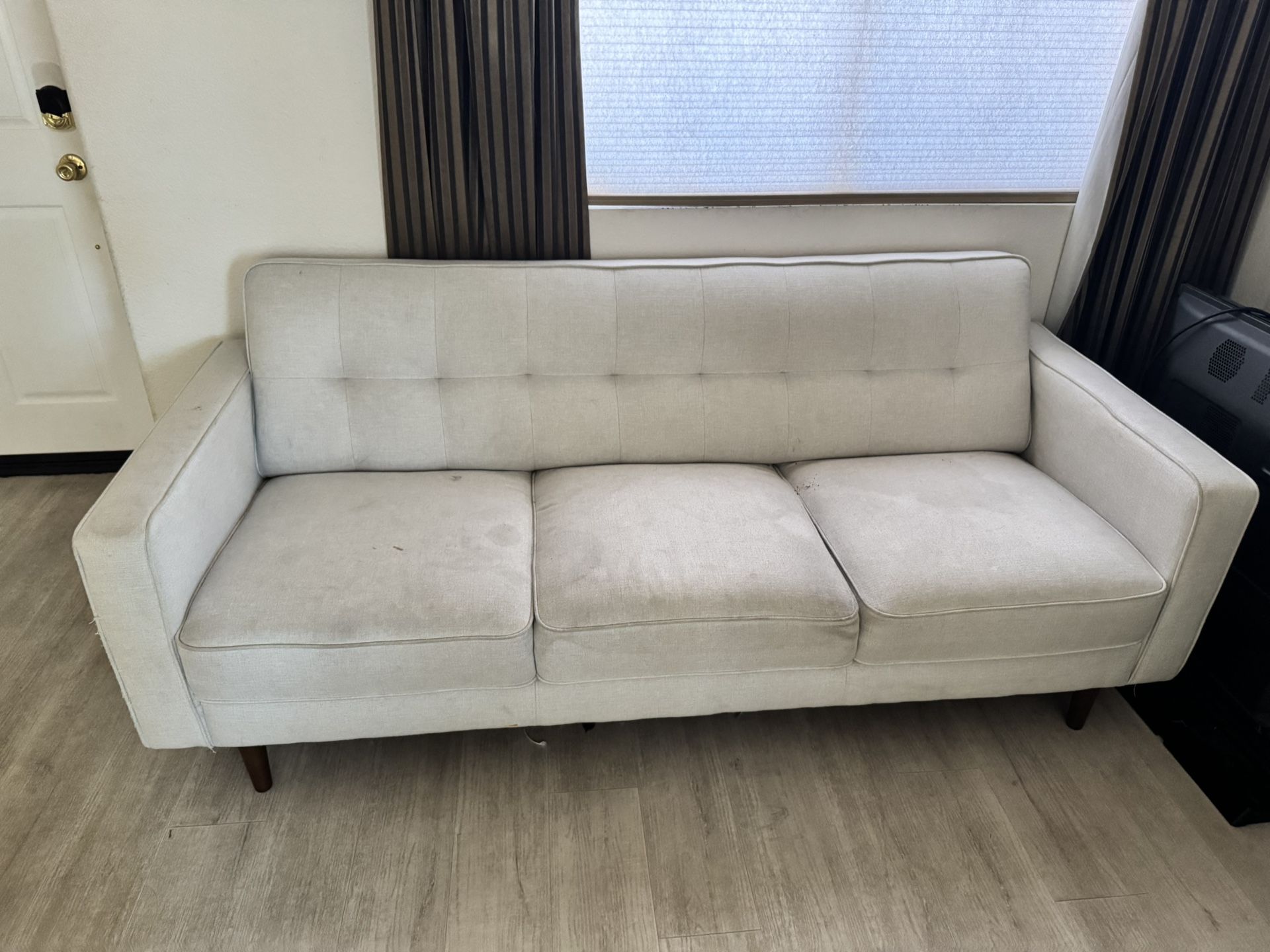 Couch 50$ OBO