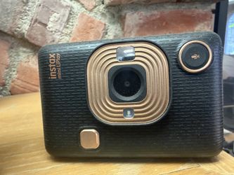 Fujifilm Instax Mini LiPlay Hybrid Instant Camera – Elegant Black
