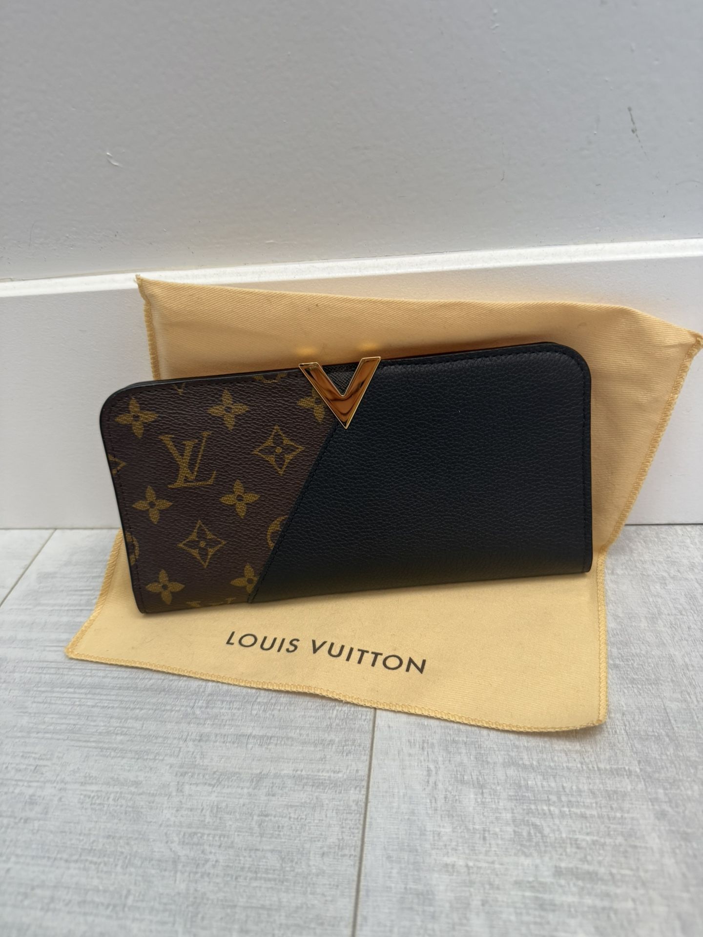 Louis Vuitton Monogram Portefeuille Kimono Wallet M56175