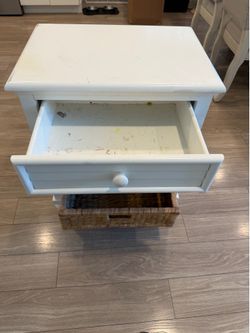 End table - FREE