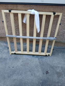 Door gate