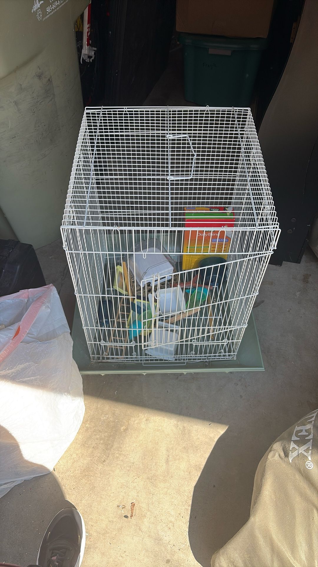Birdcage And Supplies